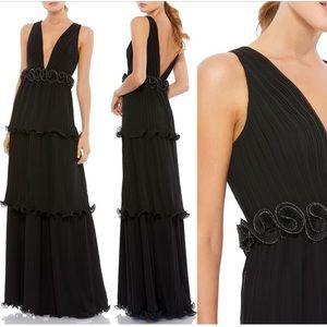 IEENA for MAC DUGGAL Plunge Rosette Pleated A-Line Gown Black Sz 12 Retail $398
